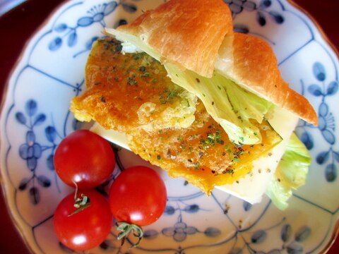 かぼちゃとチーズのクロワッサンサンド